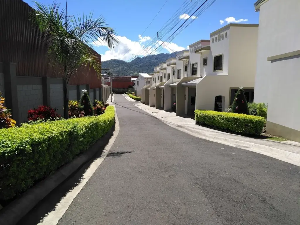 Condominio Villas D`LAGOO